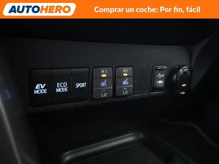 Toyota RAV4 2018, foto 72