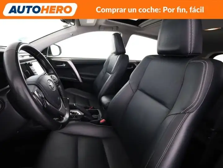 Toyota RAV4 2018, foto 49