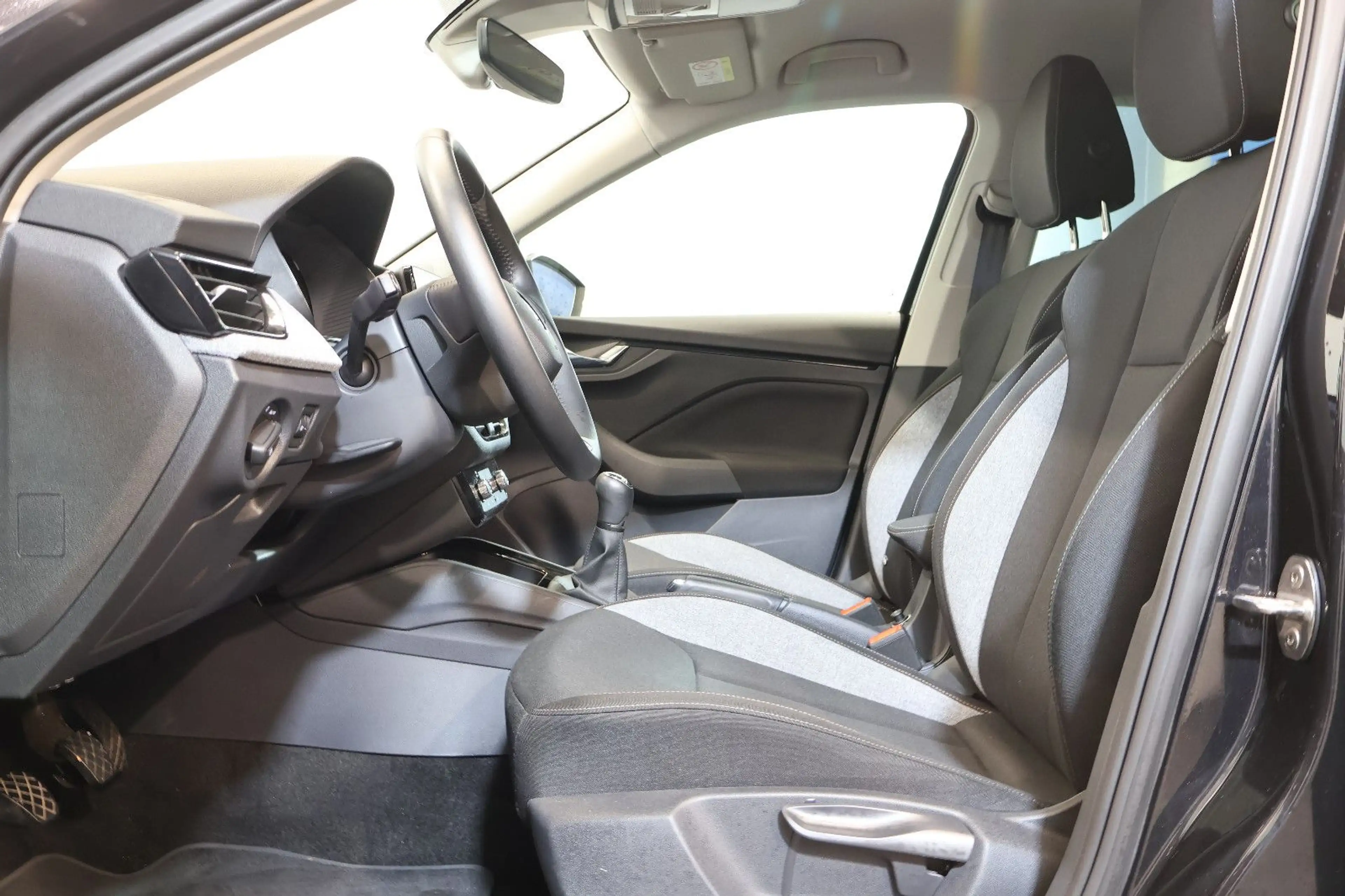 Skoda Kamiq 1.0 TSI Selection AID+CARPLAY+KEY+KAM+LED — photo 11