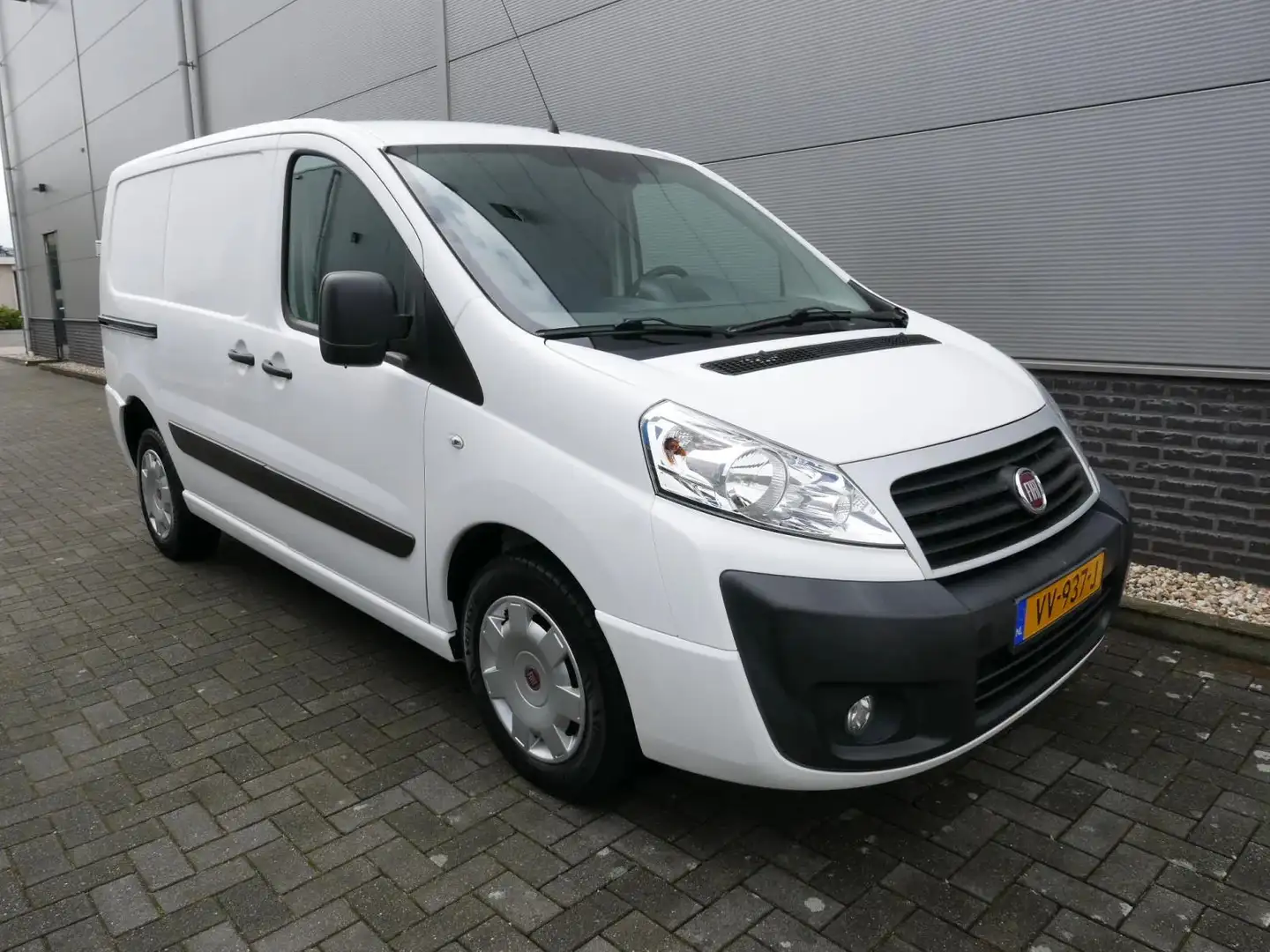 Fiat Scudo 2.0 128 PK MultiJet SX AIRCO,3 PERSOONS. Wit - 1