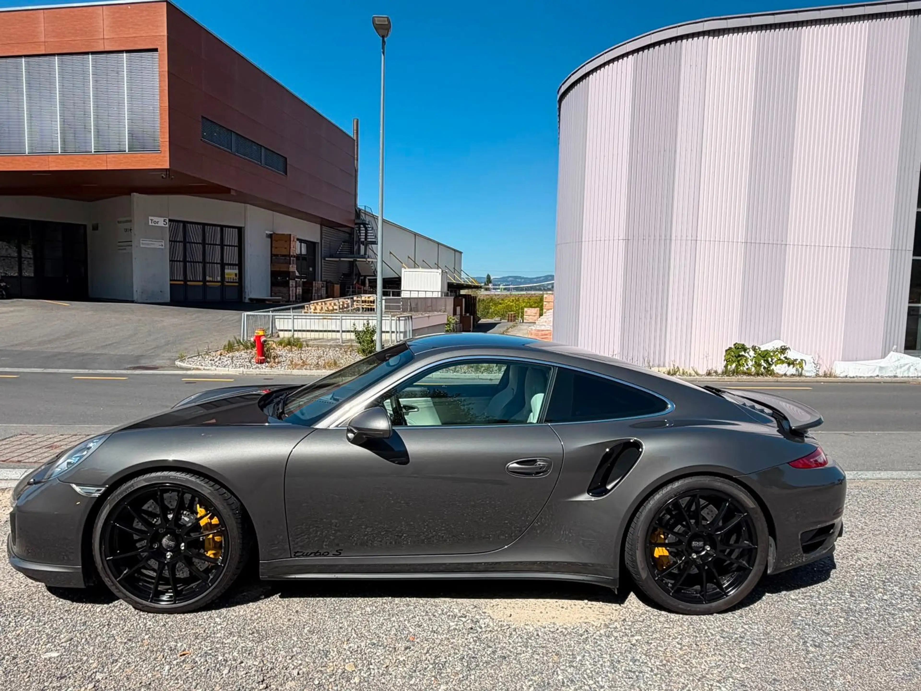 Porsche 911 Turbo S Coupé *Achatgrau / MwSt.* — photo 4
