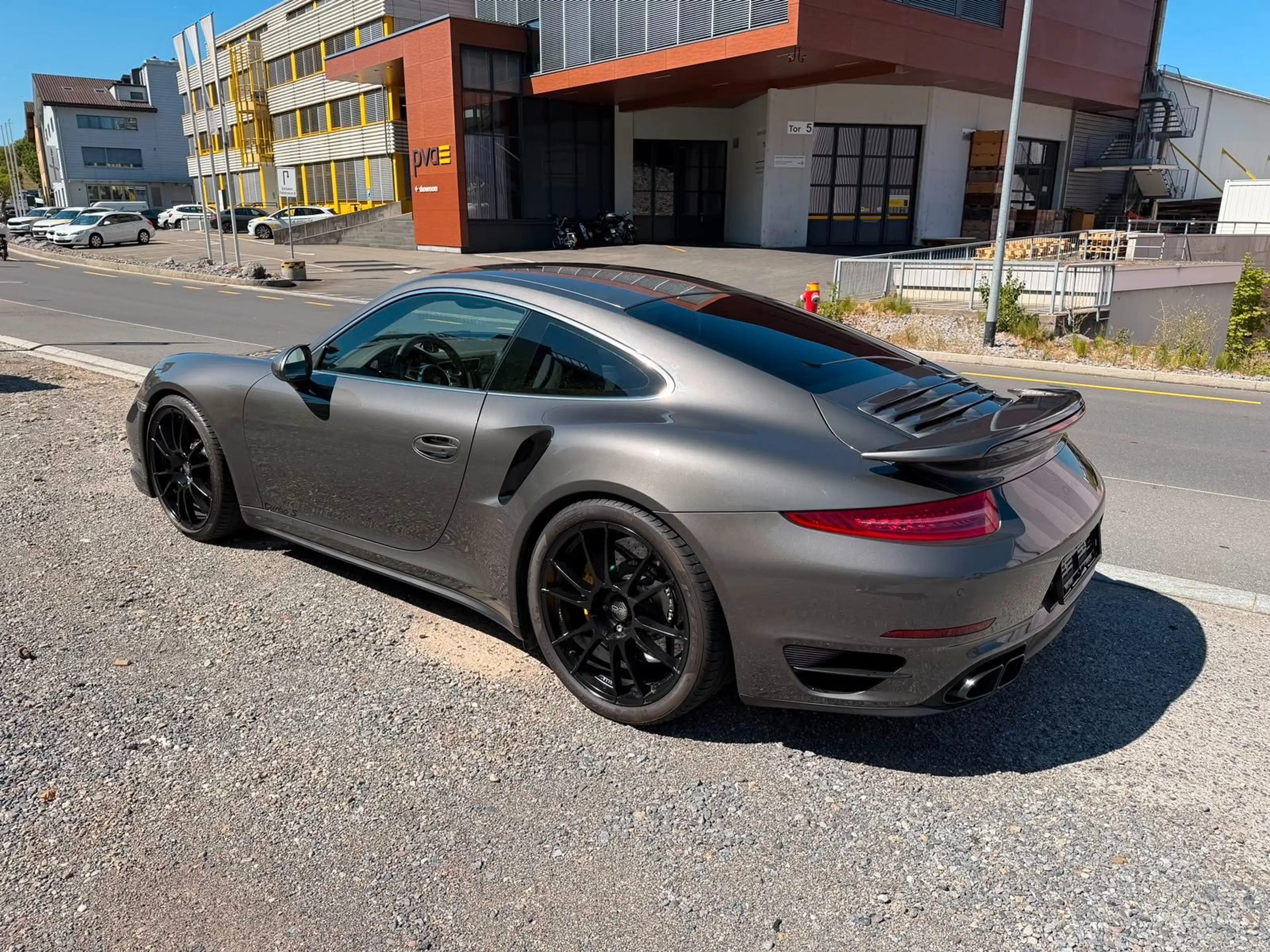 Porsche 911 Turbo S Coupé *Achatgrau / MwSt.* — photo 2