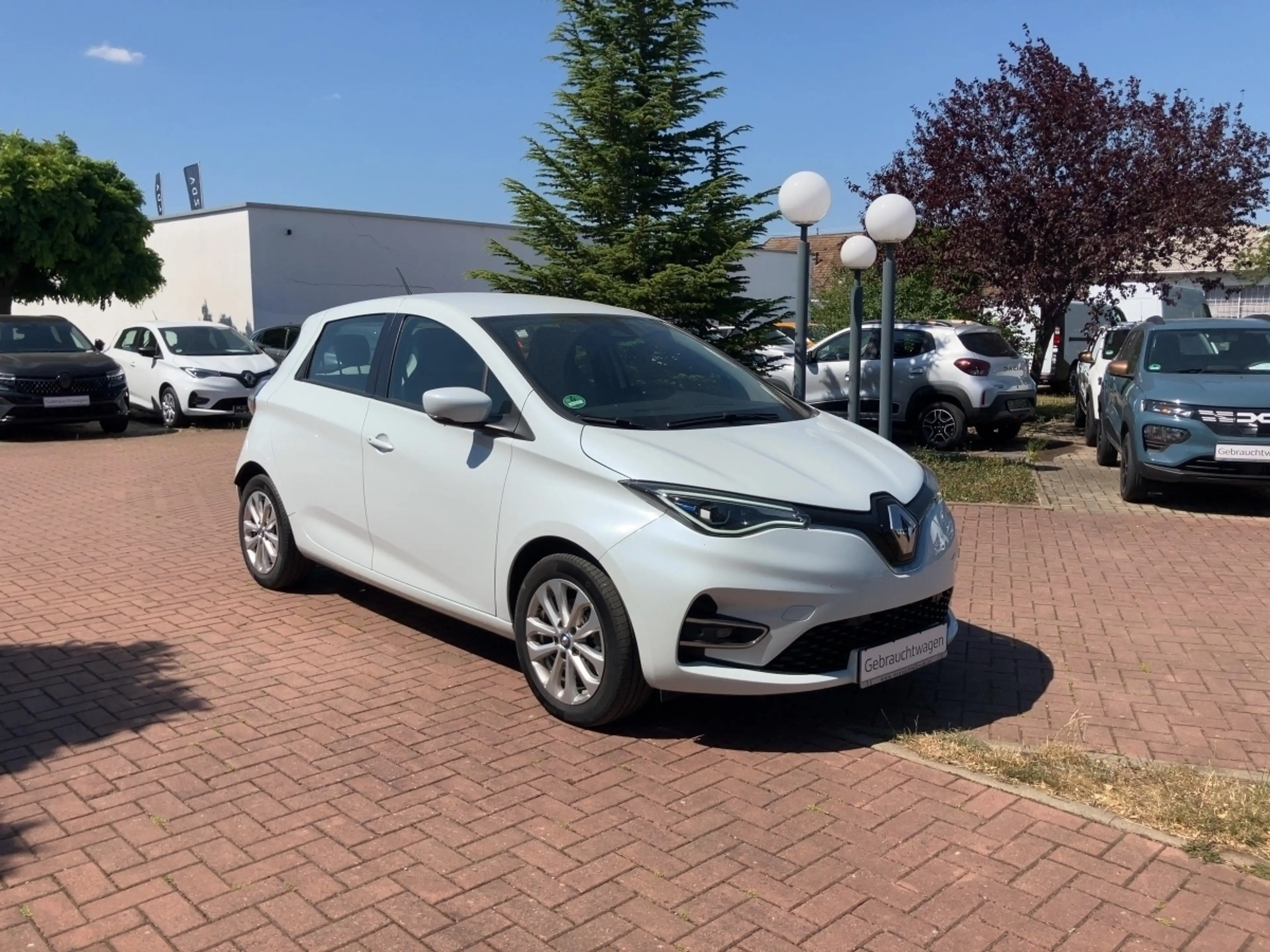Renault ZOE R135 Experience Z.E. 50 — photo 3
