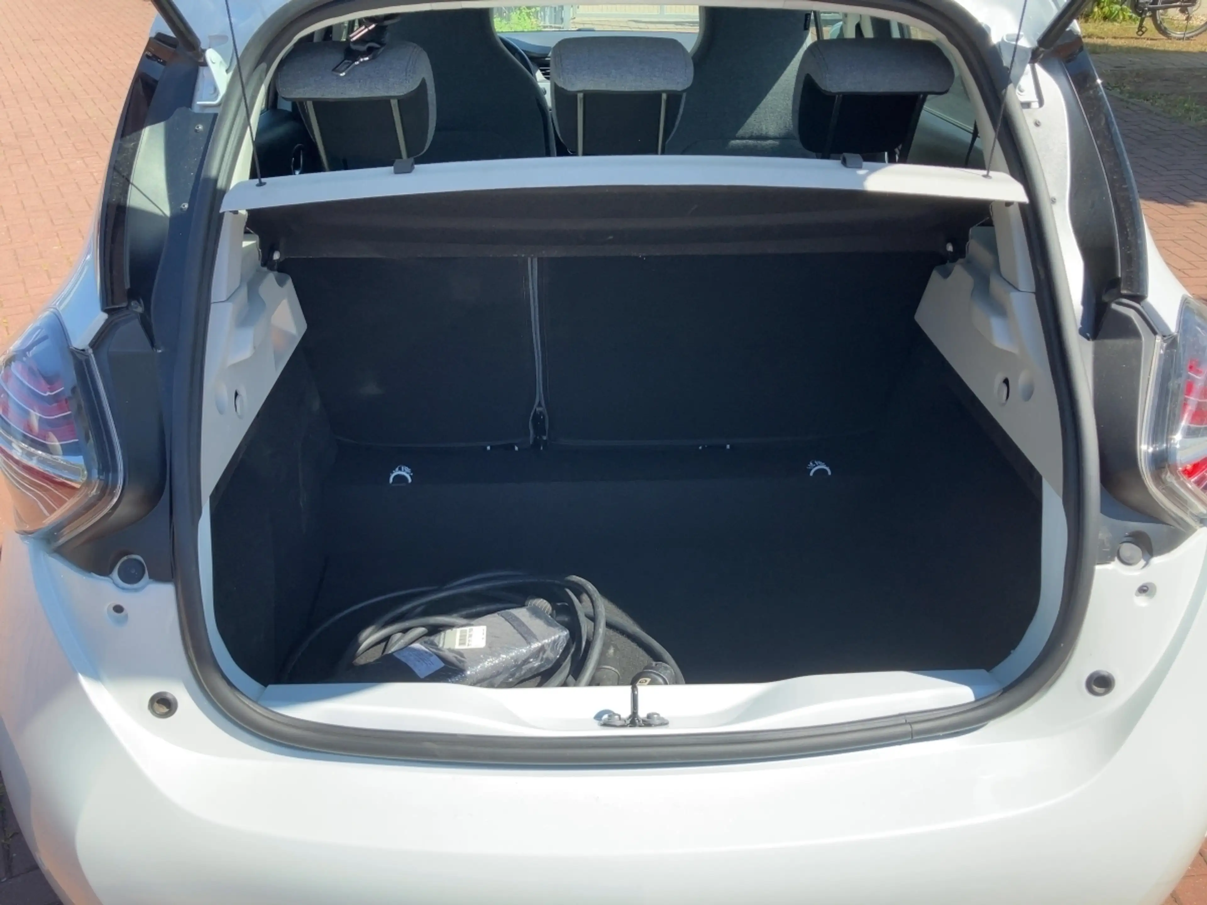 Renault ZOE R135 Experience Z.E. 50 — photo 7