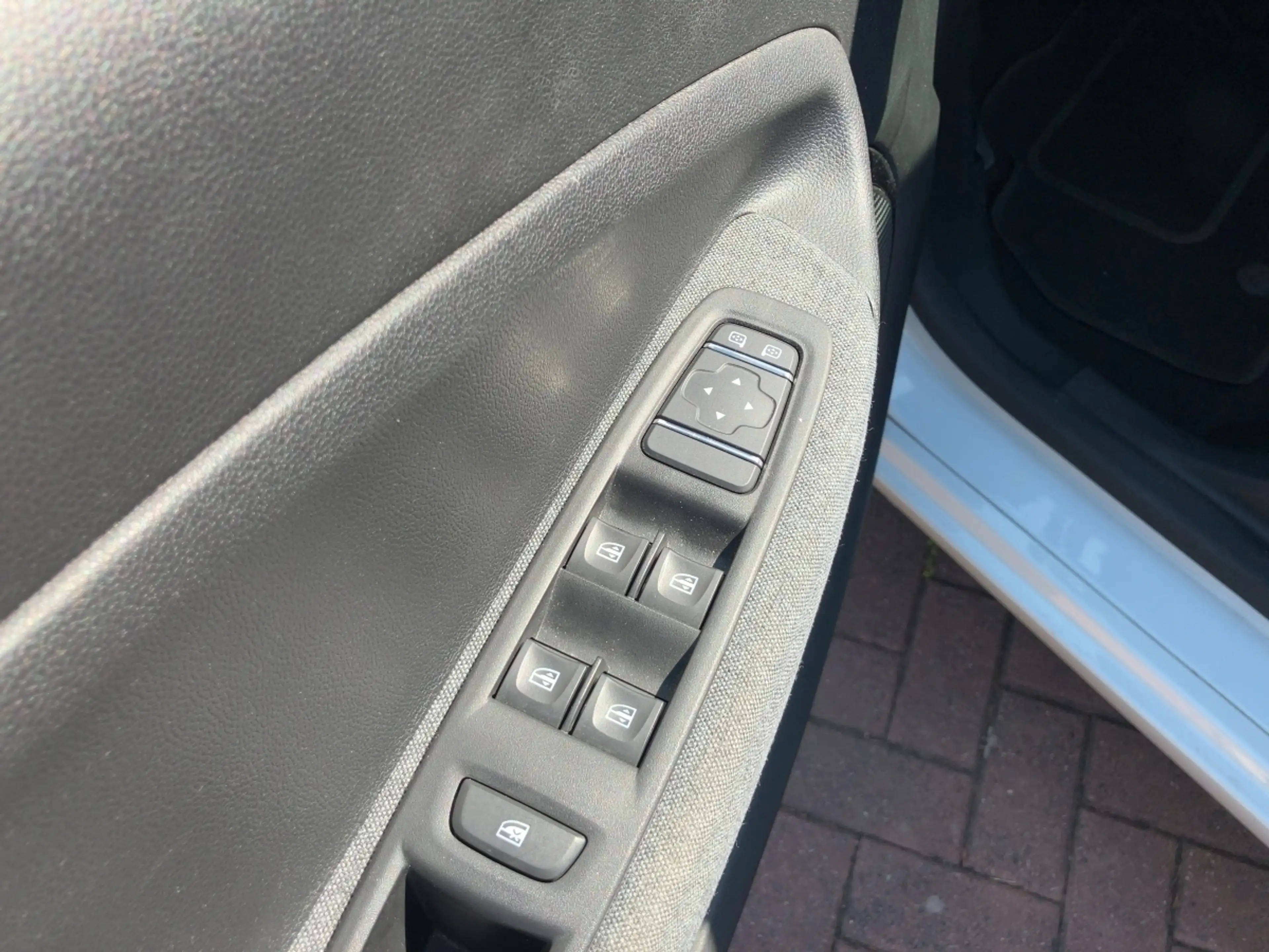 Renault ZOE R135 Experience Z.E. 50 — photo 15