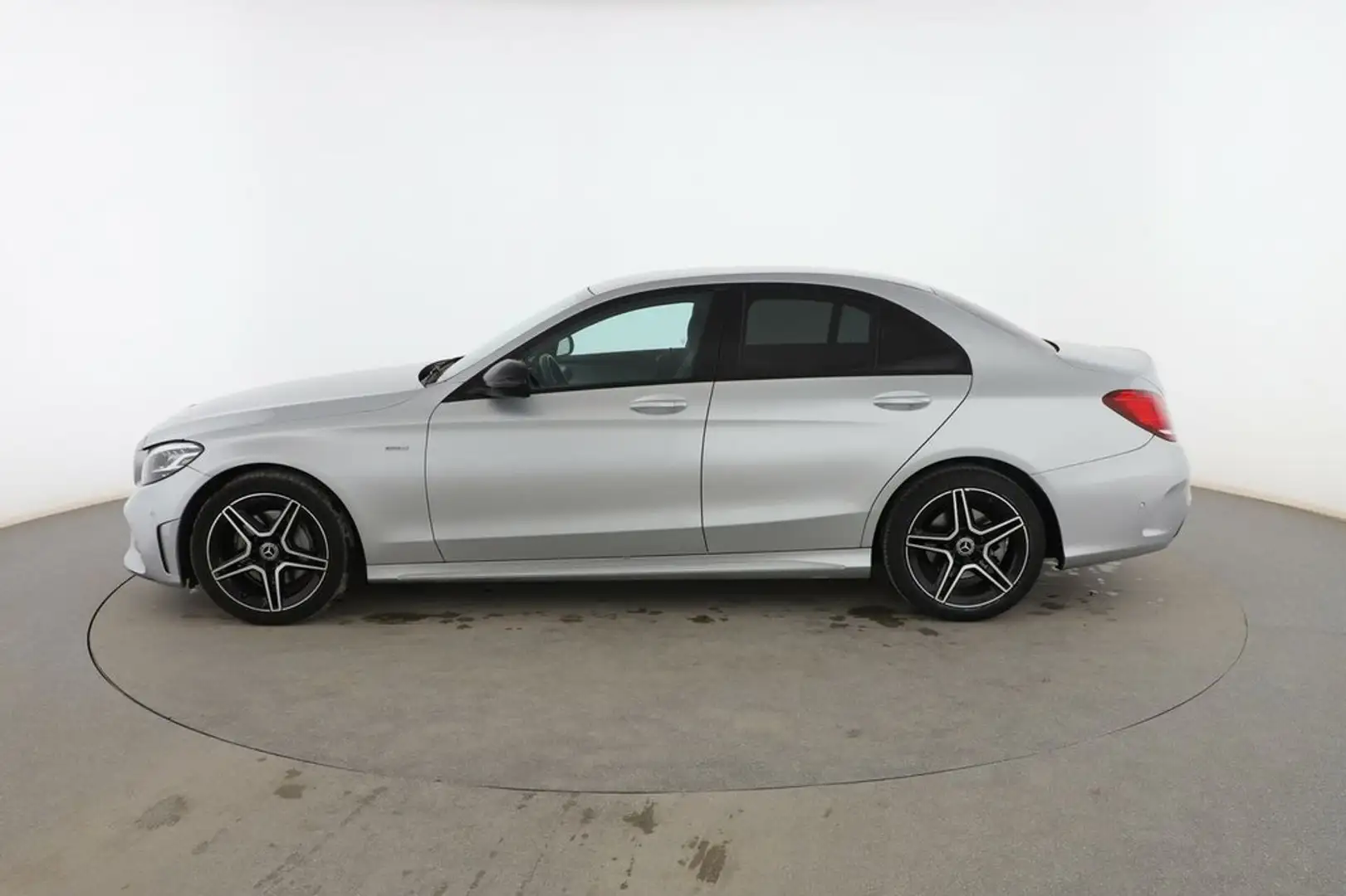 Mercedes-Benz C 200 d AMG Line Gris - 2
