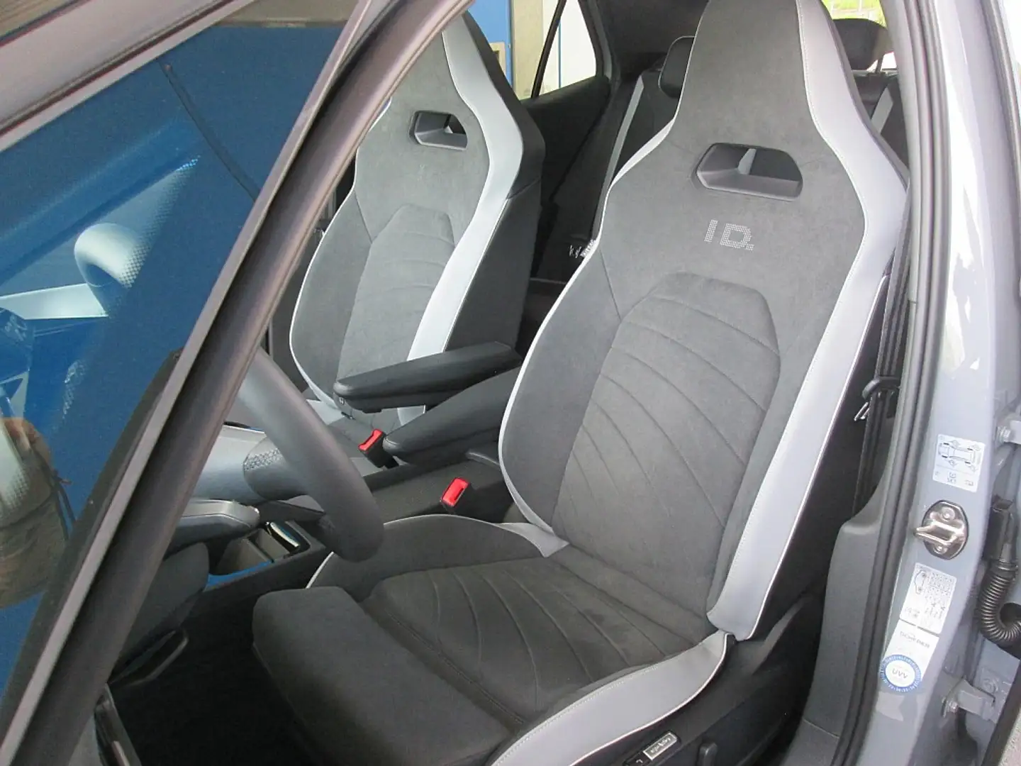 Volkswagen ID.3 ID. 3 Pro Sport Plus 150kW 62kW/h *414km *HUD*P... Grau - 2