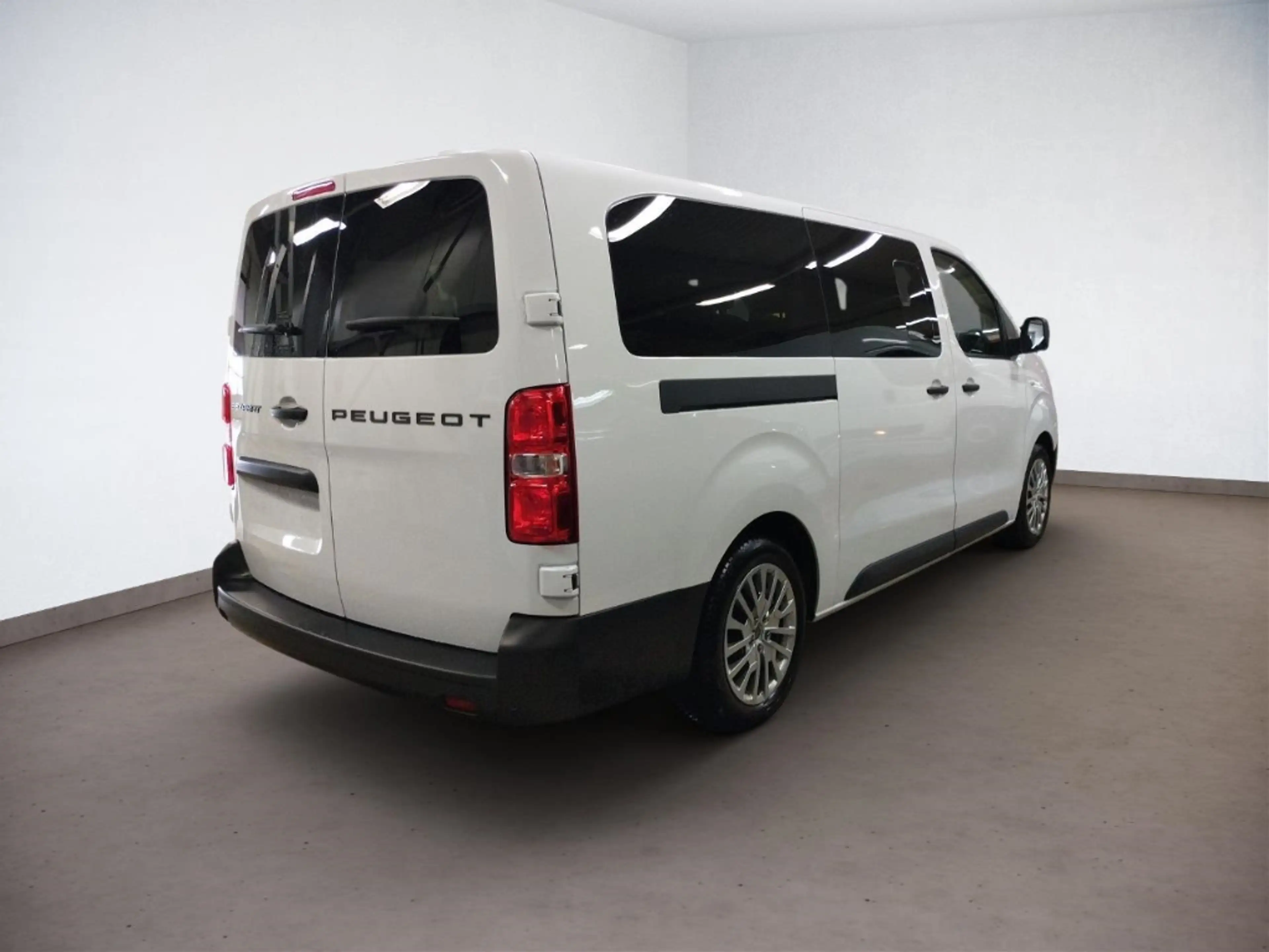 Peugeot Expert -e 11kw 75kwh Navi Kamera 9 Sitze — photo 3