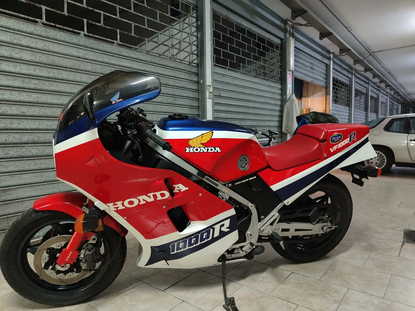 Honda VF 1000 R 1984 ASI 2 moto Rosso - 1