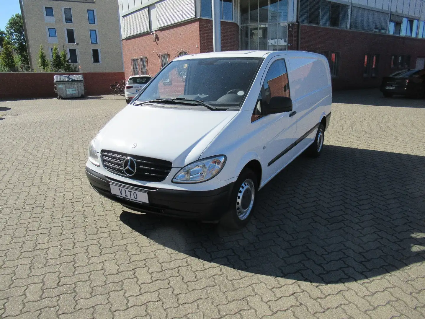 Mercedes-Benz Vito Kasten 109 CDI lang Weiß - 1