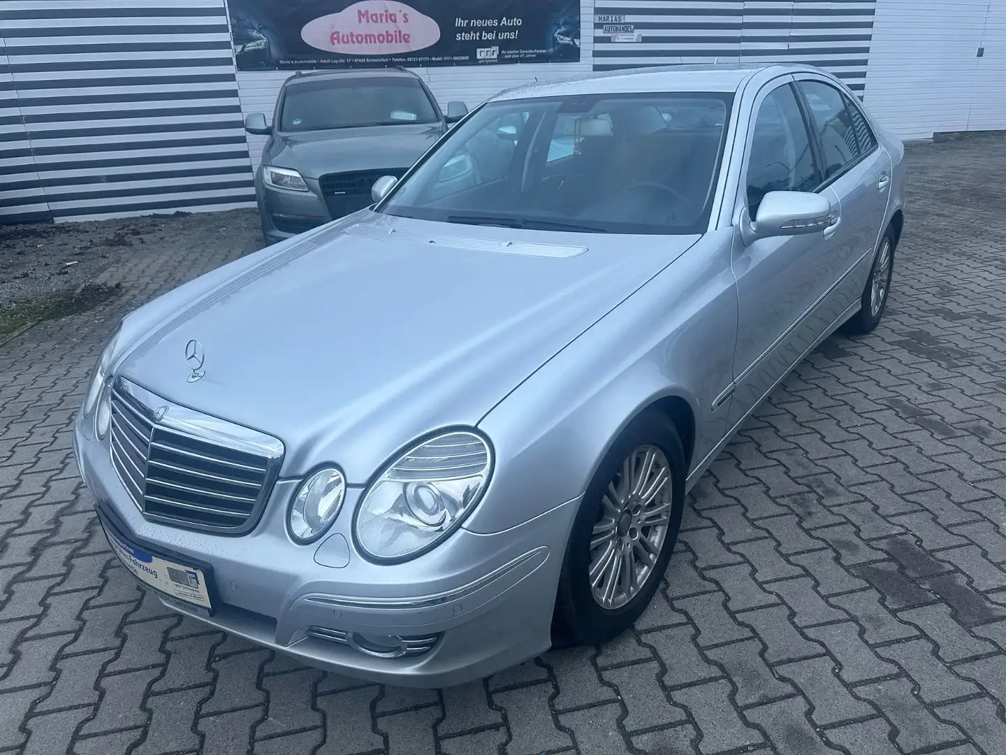 Mercedes-Benz E 320 E Limousine E 320 CDI Silber - 1