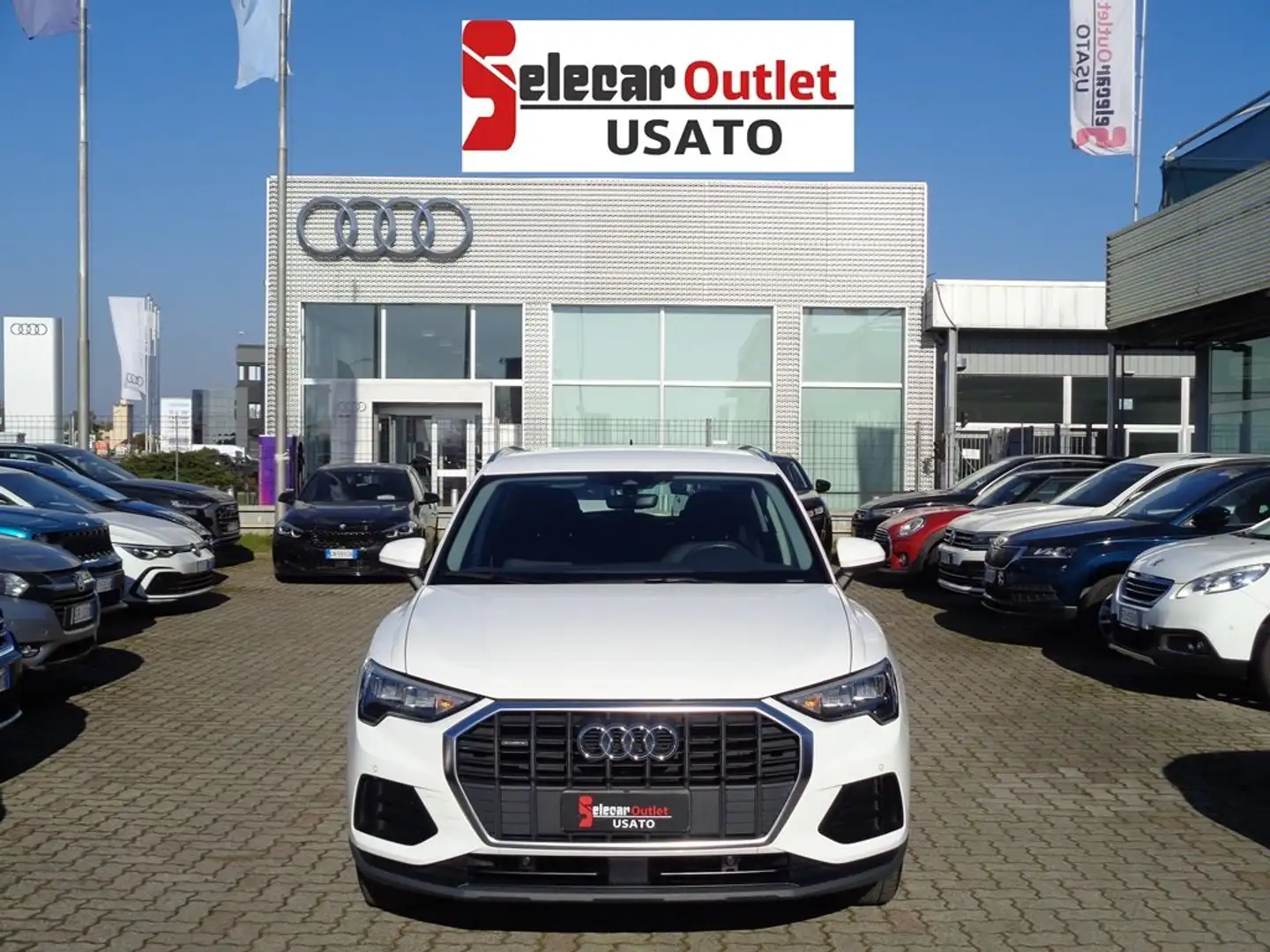 Audi Q3 35 TDI quattro S tronic Business Advanced Bianco - 2