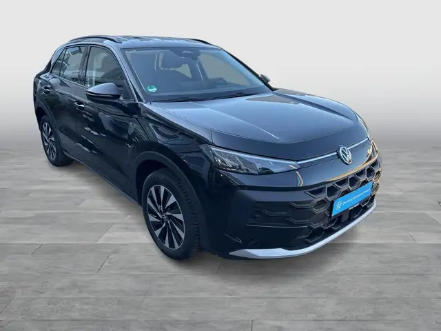 Volkswagen T-Roc view 7