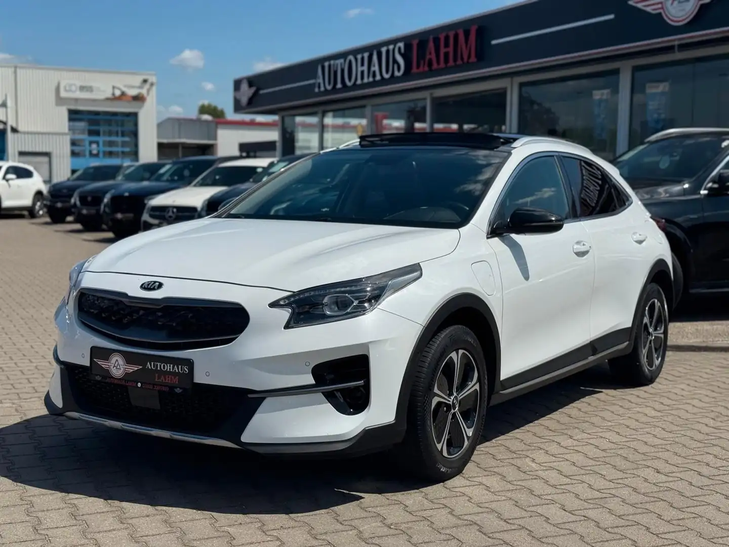 Kia XCeed 1.6 Plug-in Hybrid"Platinum-Edition"PANO* Weiß - 2