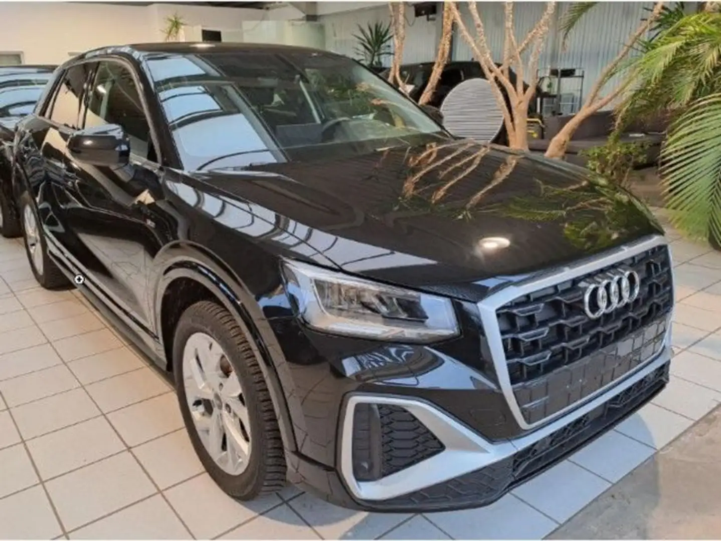 Audi Q2 35 TFSI S tronic S line NAVI Kamera SHZ LED Schwarz - 2