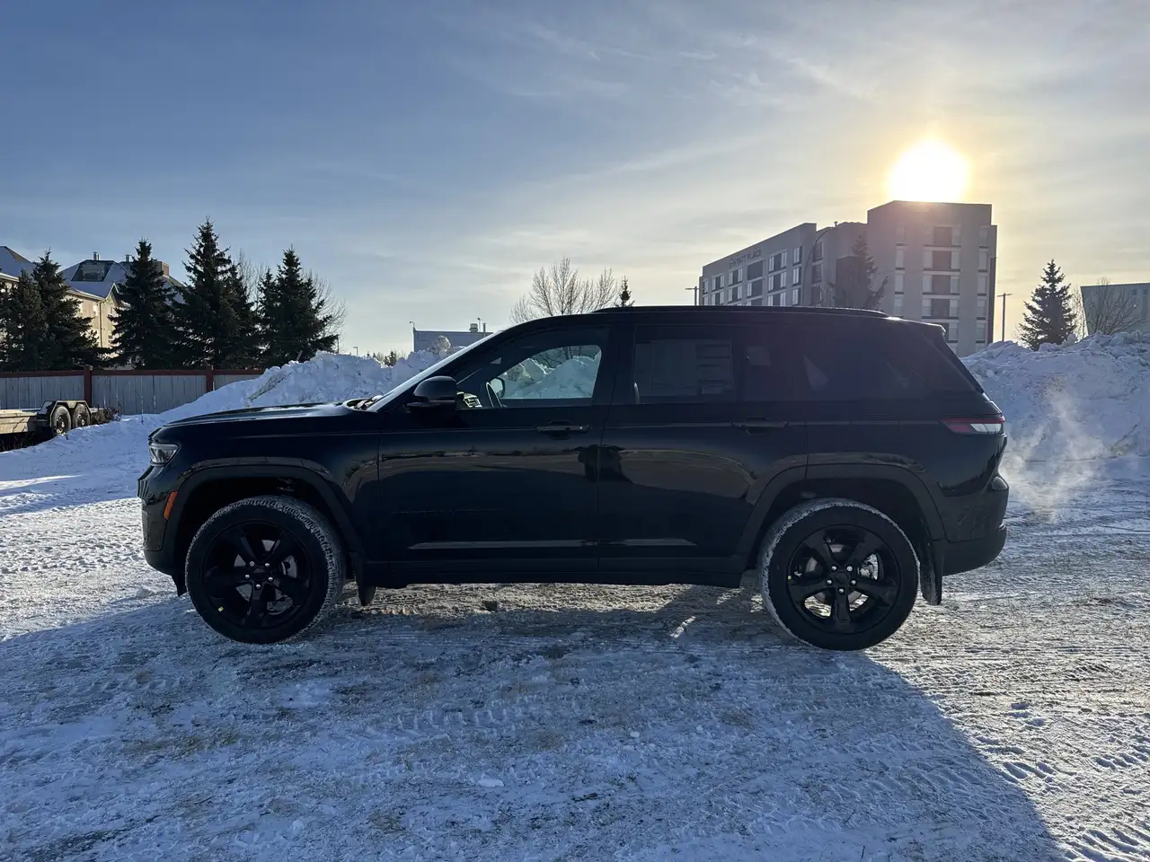 Jeep Grand Cherokee снимка Jeep Grand Cherokee