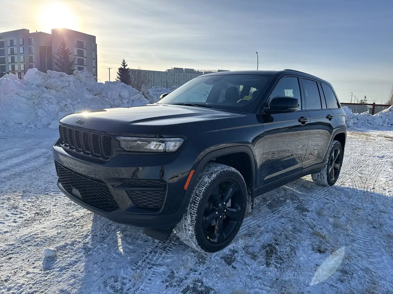Jeep Grand Cherokee снимка Jeep Grand Cherokee