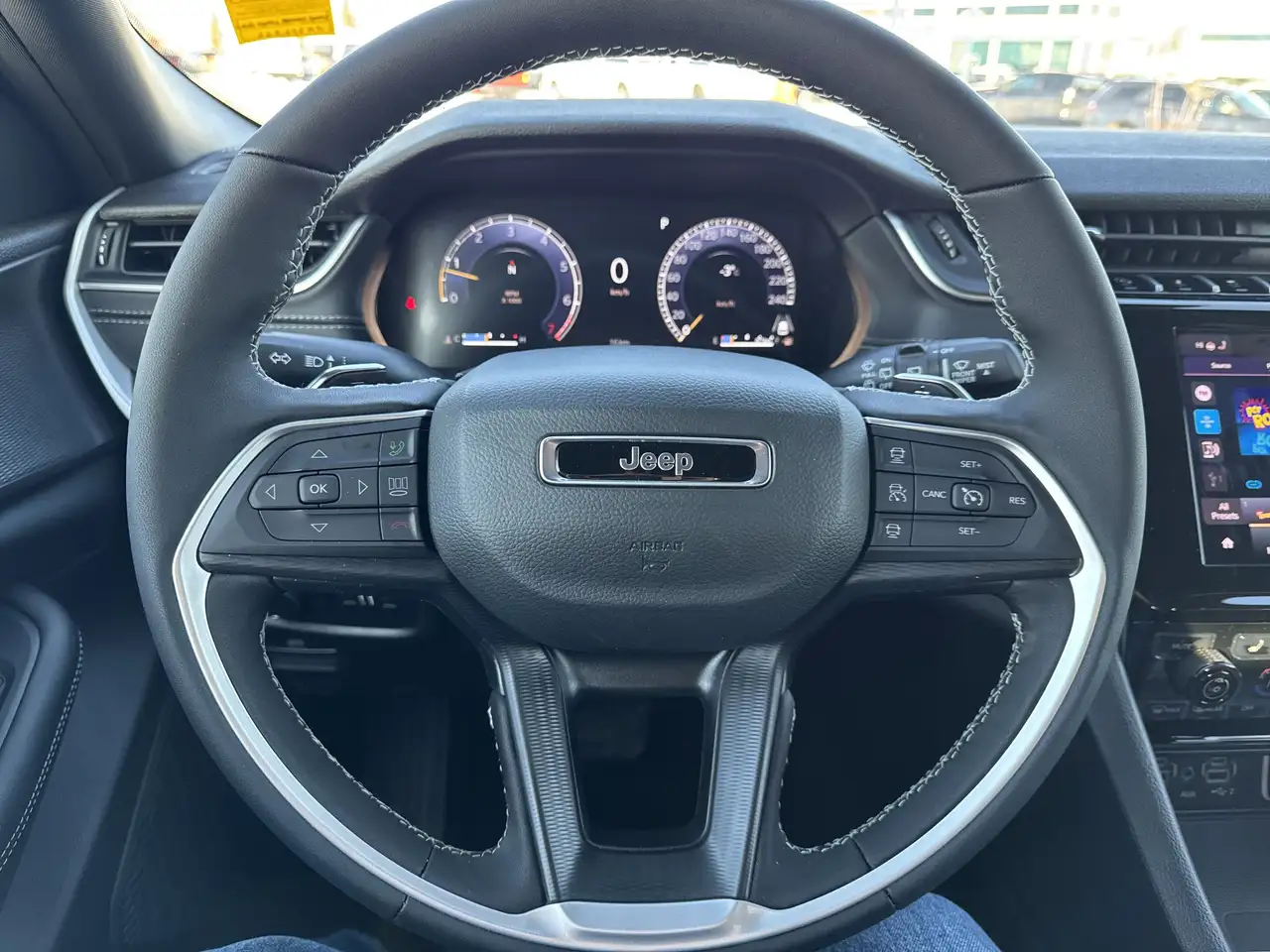Jeep Grand Cherokee снимка Jeep Grand Cherokee