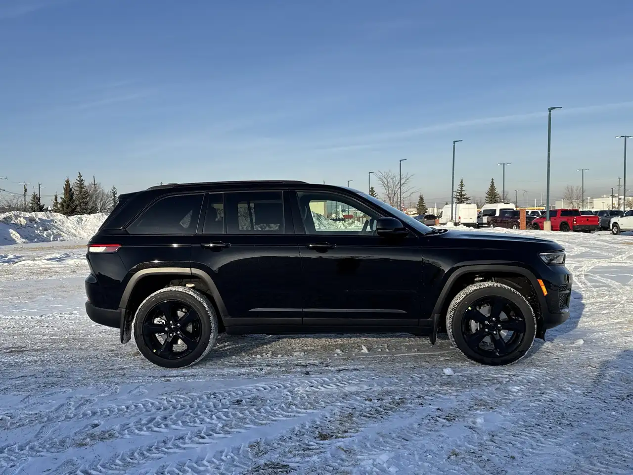 Jeep Grand Cherokee снимка Jeep Grand Cherokee