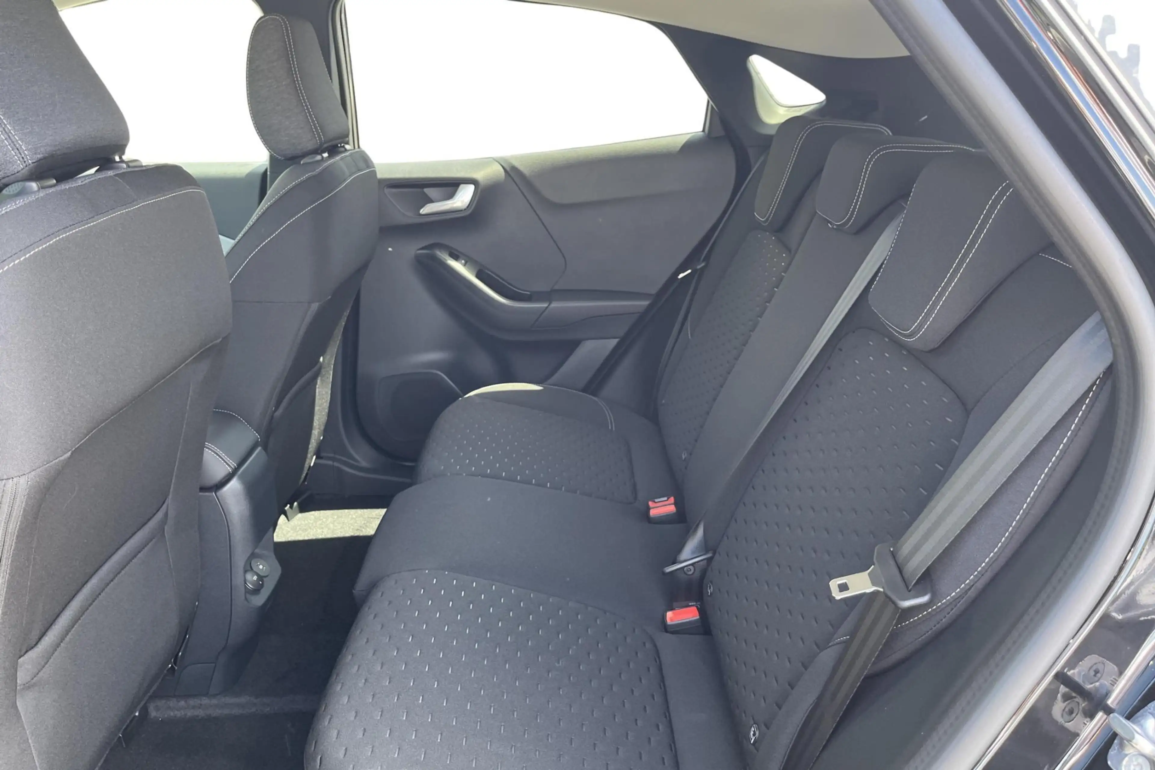 Ford Puma BEV Gen-E 43kWh 123kW — photo 8