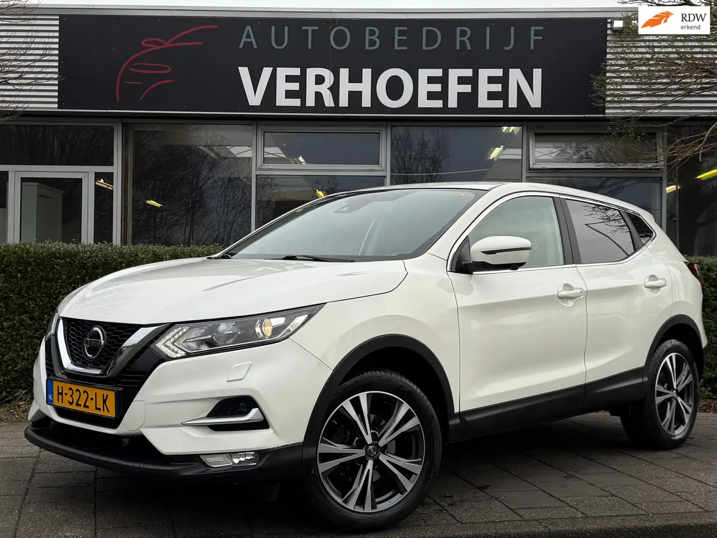 Nissan Qashqai 1.2 Acenta - LANE / ADAPTIVE - 360 CAMERA - STOEL Weiß - 1