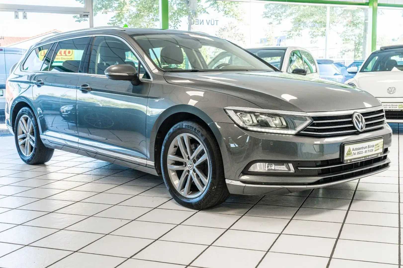 Volkswagen Passat Variant Highline 2.0 TDI ACC Kamera Gris - 2
