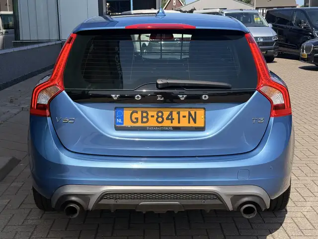 Volvo V60 view 13