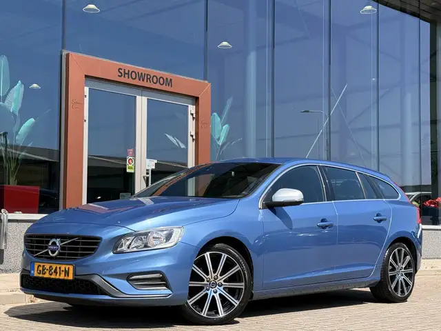 2015 Volvo V60 in Blue for sale