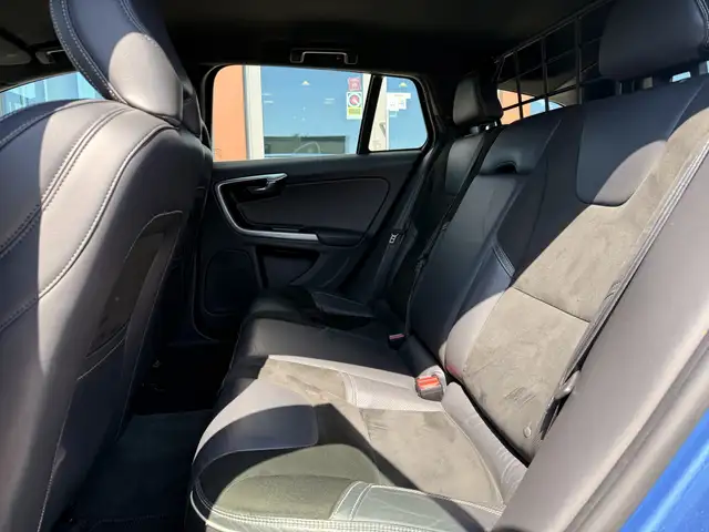 Volvo V60 view 6