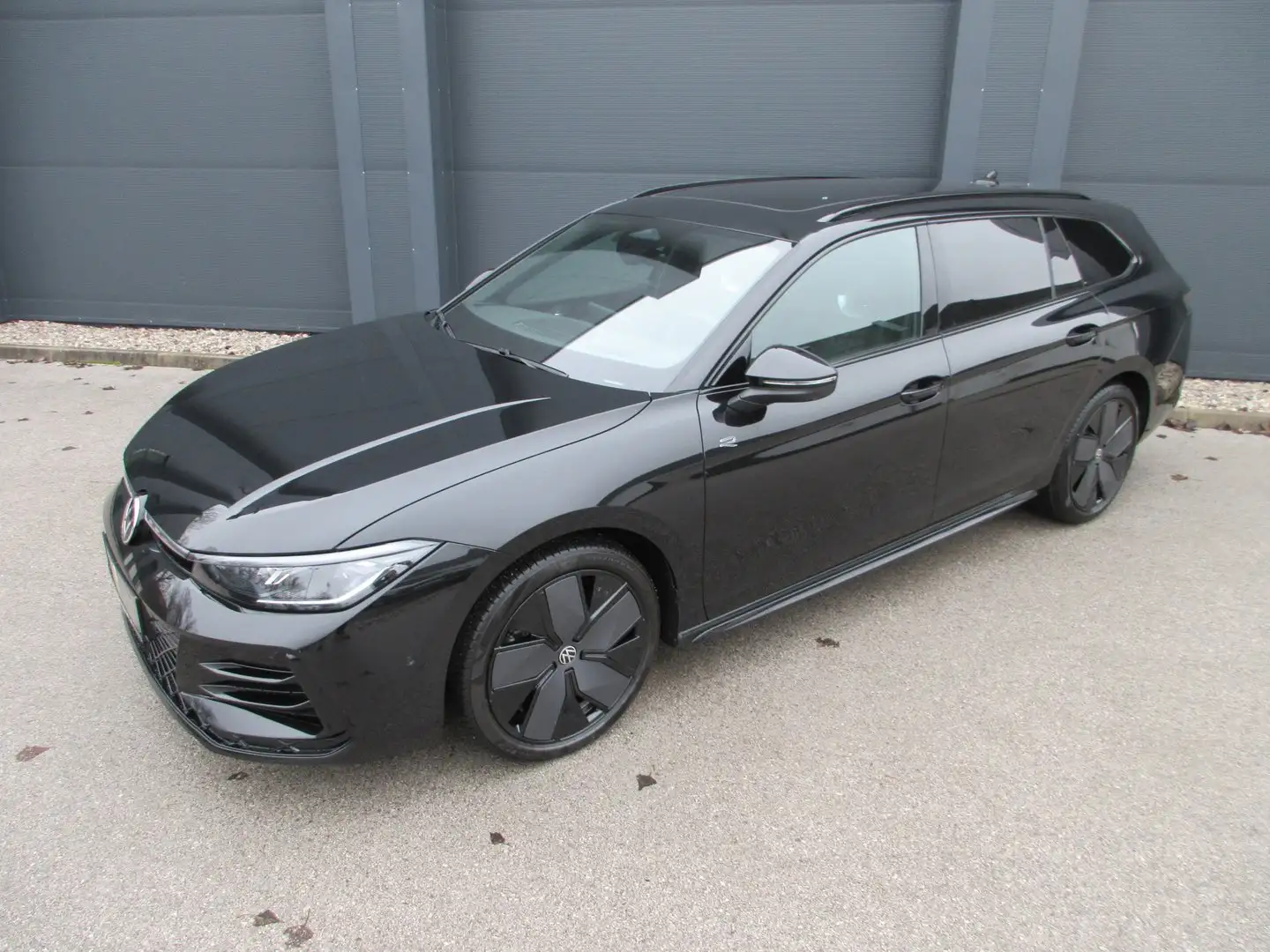 Volkswagen Passat Variant Sport TDI DSG Schwarz - 2