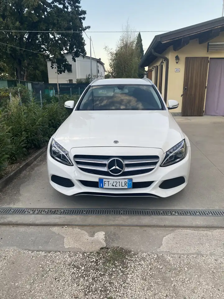 Mercedes-Benz C 220