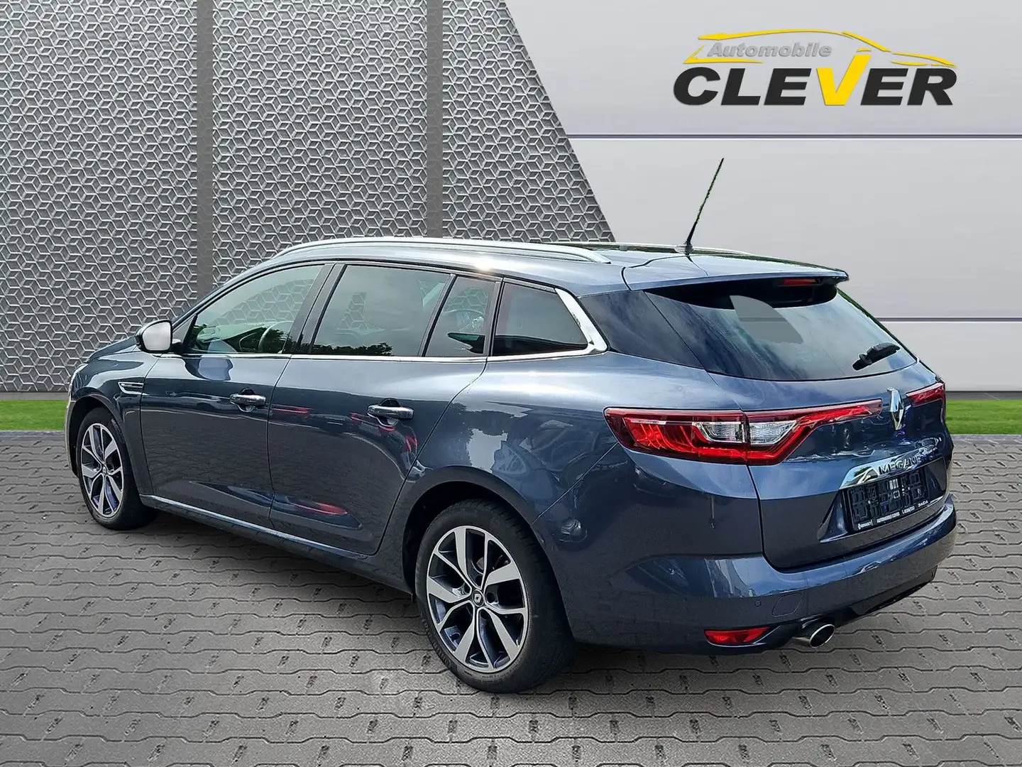 Renault Megane Grandtour BOSE-Edition TCe 130  Navi PDC Grijs - 2