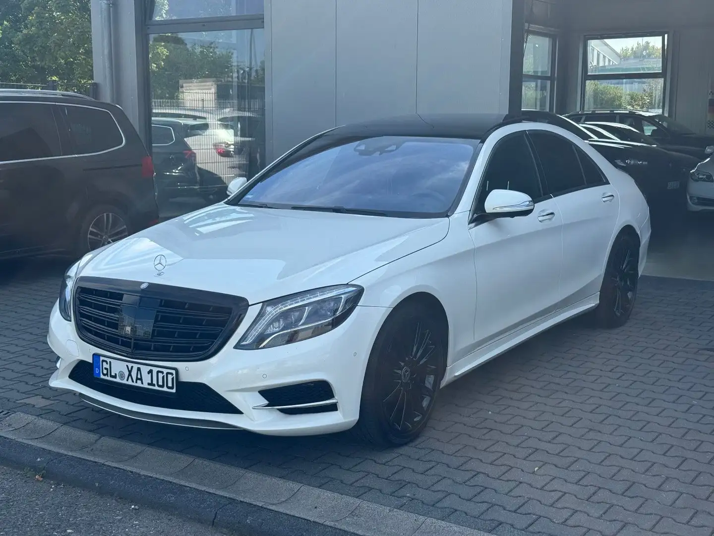 Mercedes-Benz S 350 BlueTec / d 4Matic AMG Sportpaket Weiß - 1