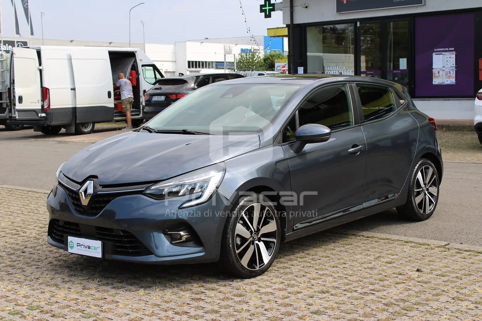 Renault Clio Clio Full Hybrid E-Tech 140 CV 5 porte E-Tech Argento - 1