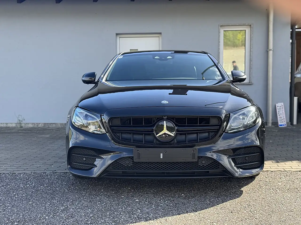 Mercedes-Benz E 220