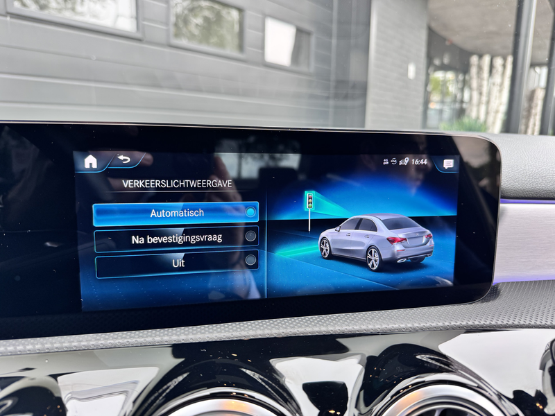 Mercedes-Benz A 180 Business Solution AMG | Pano | Memory | Burmester — photo 31