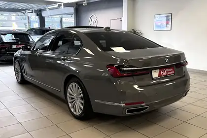 Annonce voiture d'occasion BMW 740 - CARADIZE