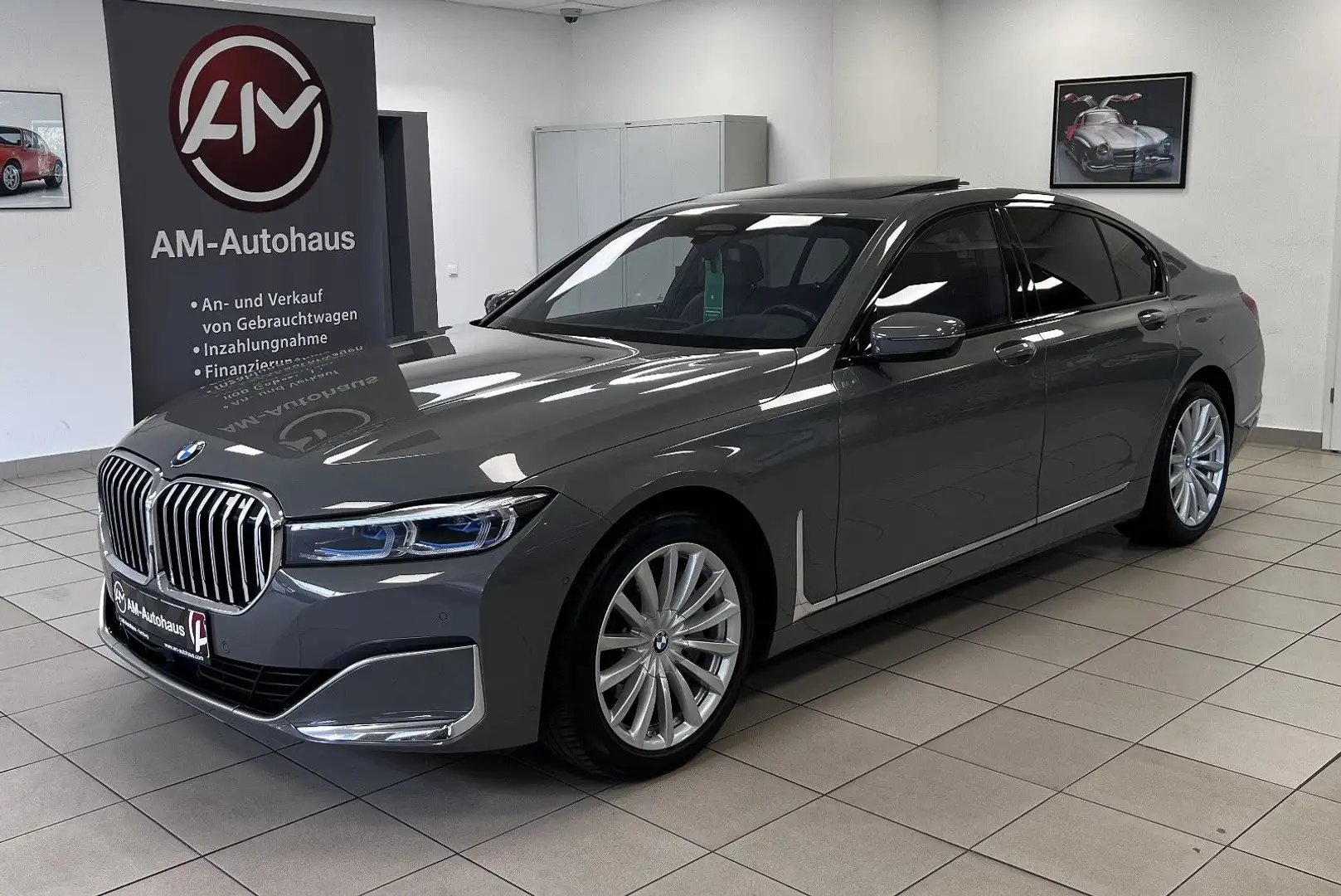 BMW 740 d xDrive *Laser*AHK*GlasSD*StdHzg*HUD*ACC* Šedá - 2