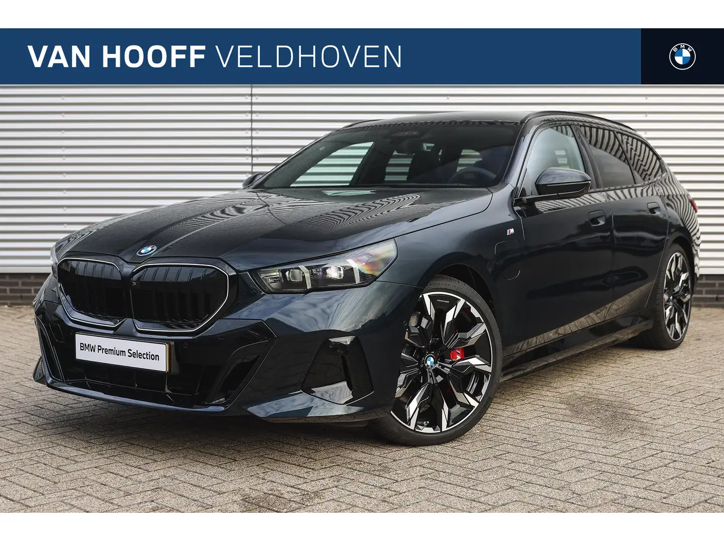 BMW 550 5 Serie Touring 550e xDrive M Sport Automaat / Pan Grün - 1