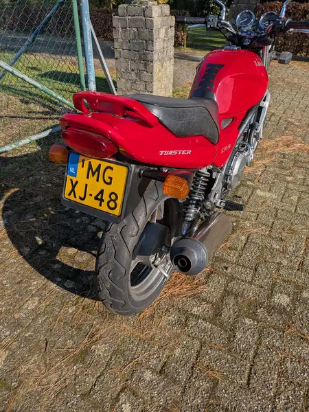 Kawasaki ER - 5 Twister - foto 5