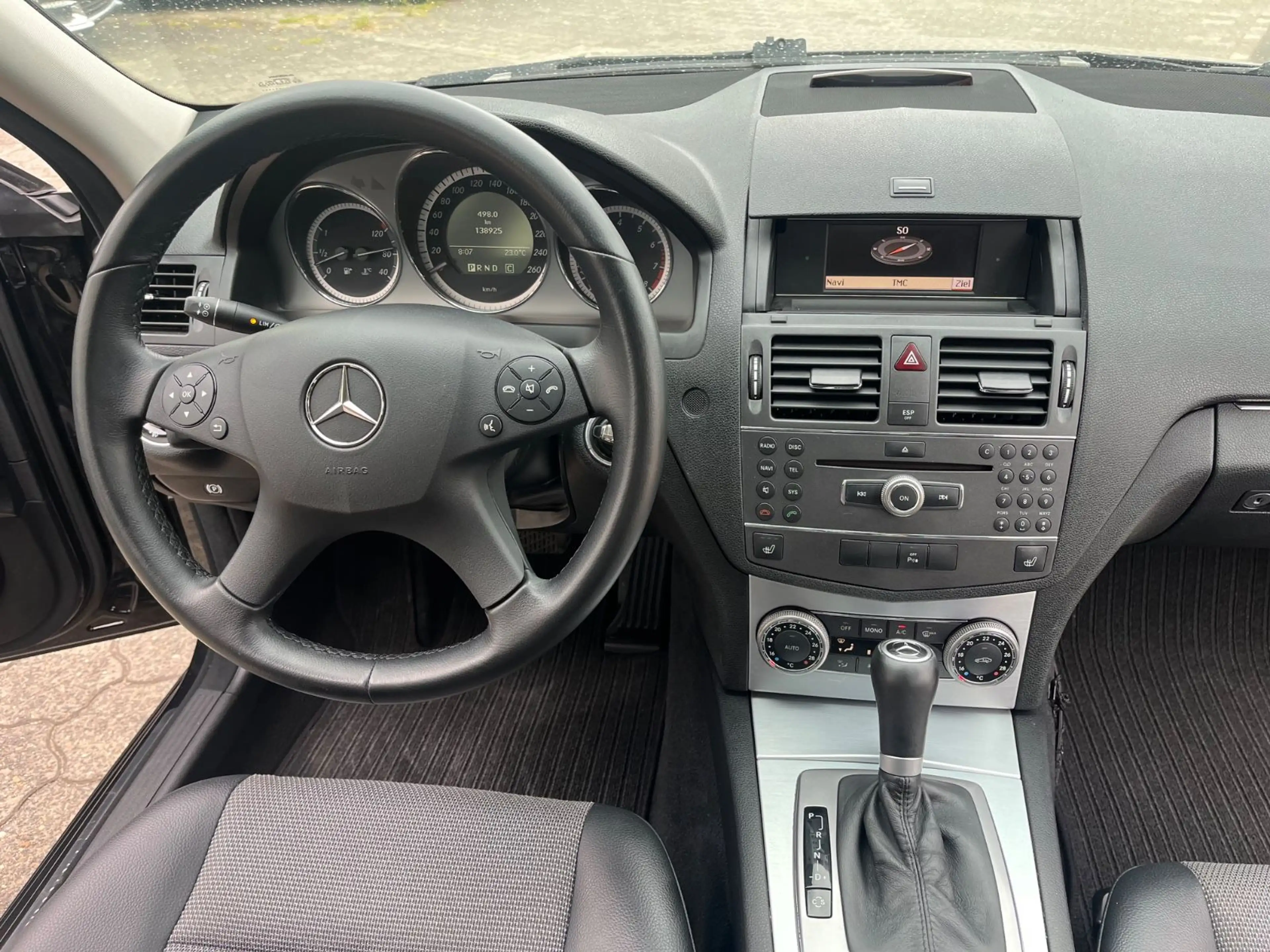 Mercedes-Benz C 250 C Limousine- BlueEfficiency-NAVI- — photo 10