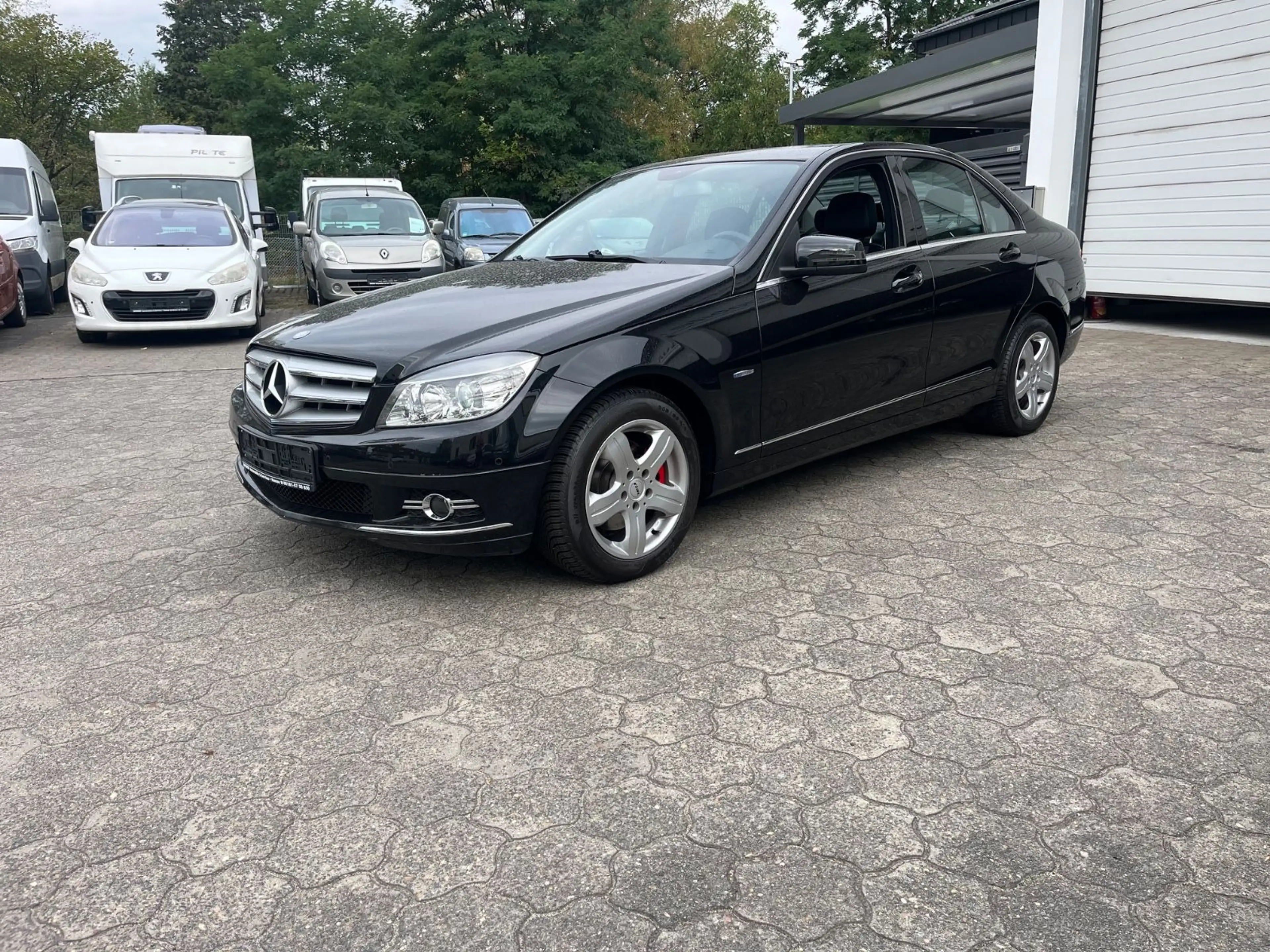Mercedes-Benz C 250 C Limousine- BlueEfficiency-NAVI- — photo 4