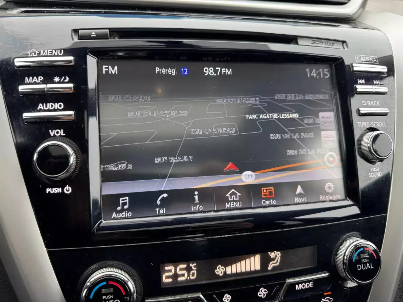 Nissan Murano снимка Nissan Murano