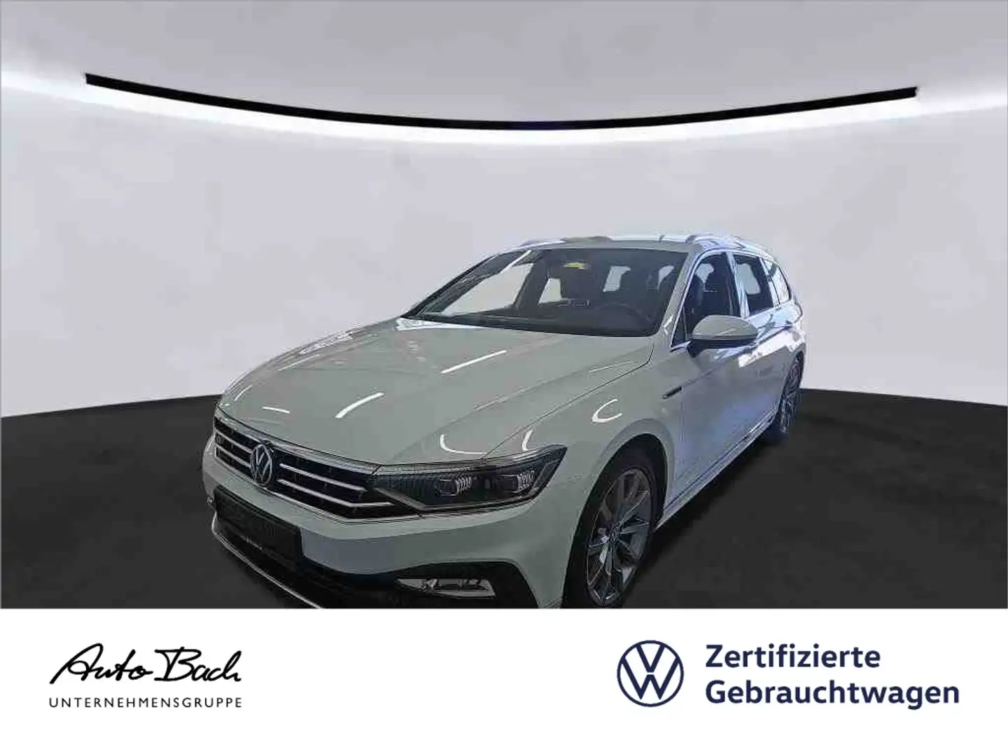 Volkswagen Passat Variant 2.0 TSI DSG Elegance R-Line, Stan Wit - 1