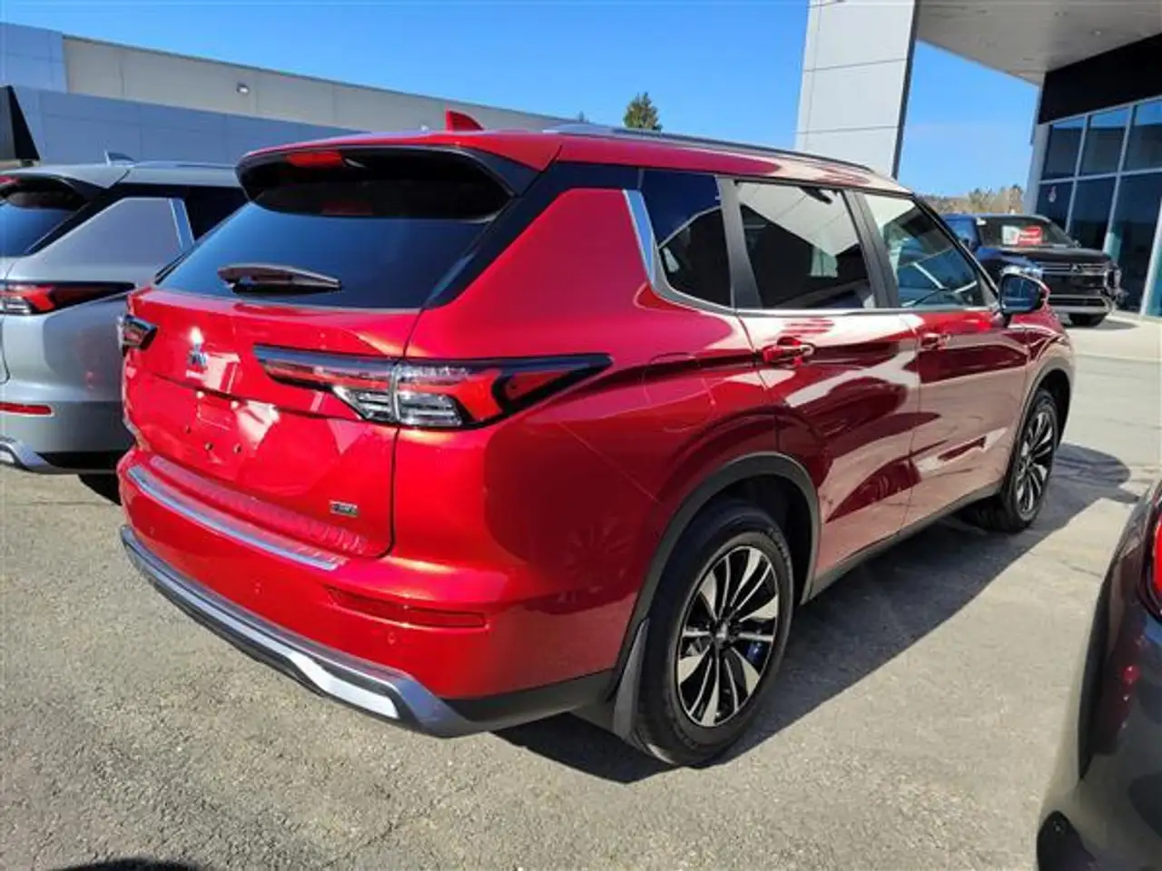 Mitsubishi Outlander снимка Mitsubishi Outlander