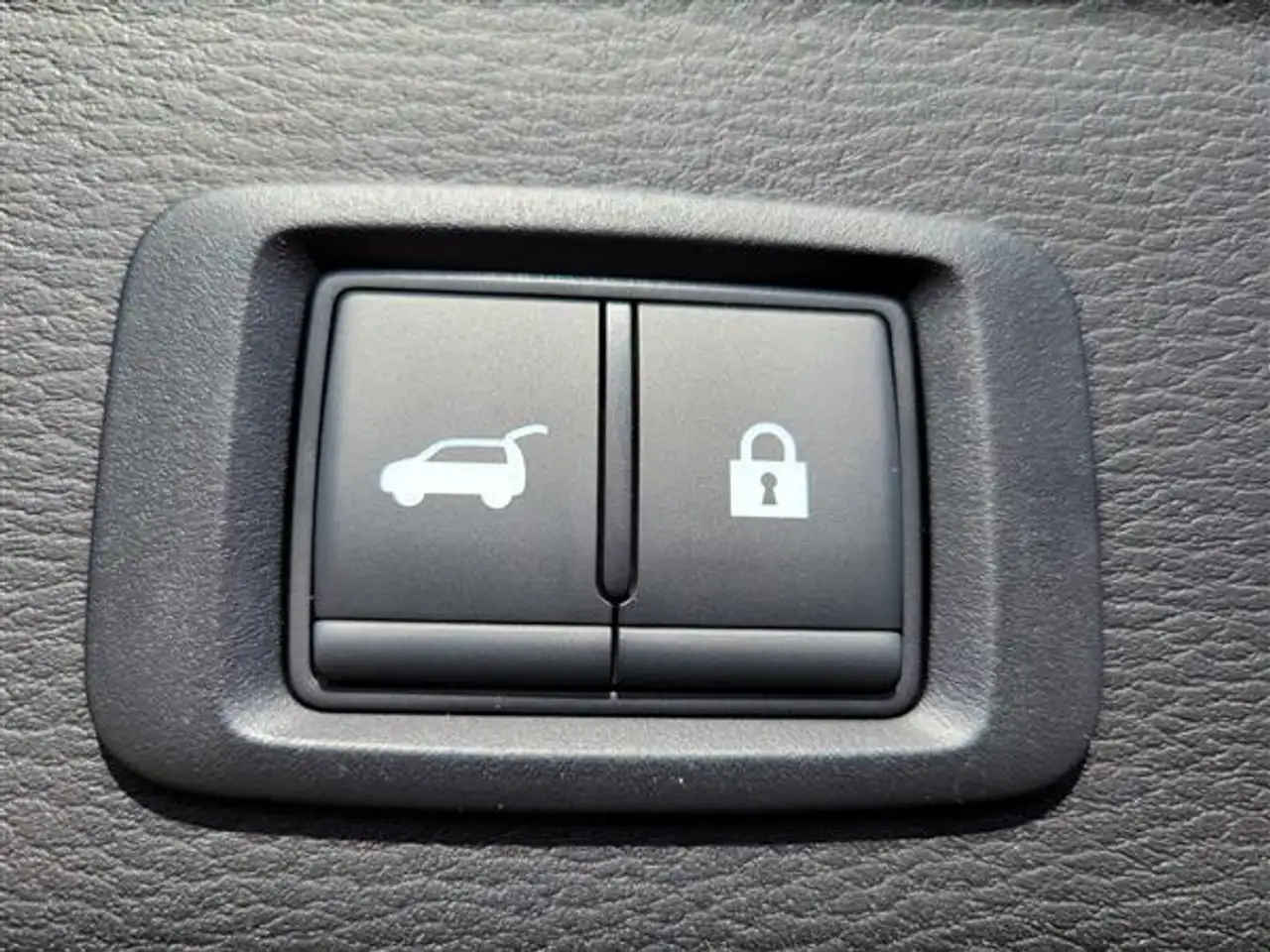 Mitsubishi Outlander снимка Mitsubishi Outlander