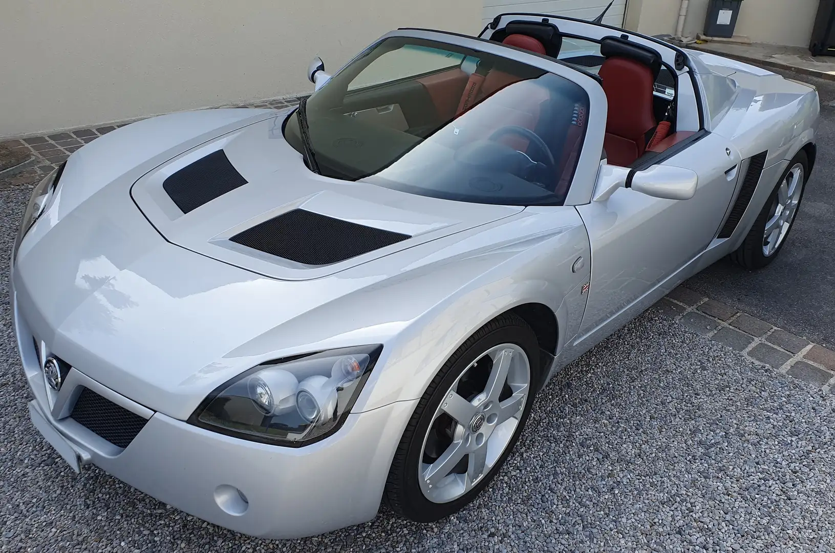 Opel Speedster 2.2i 16V Grijs - 1