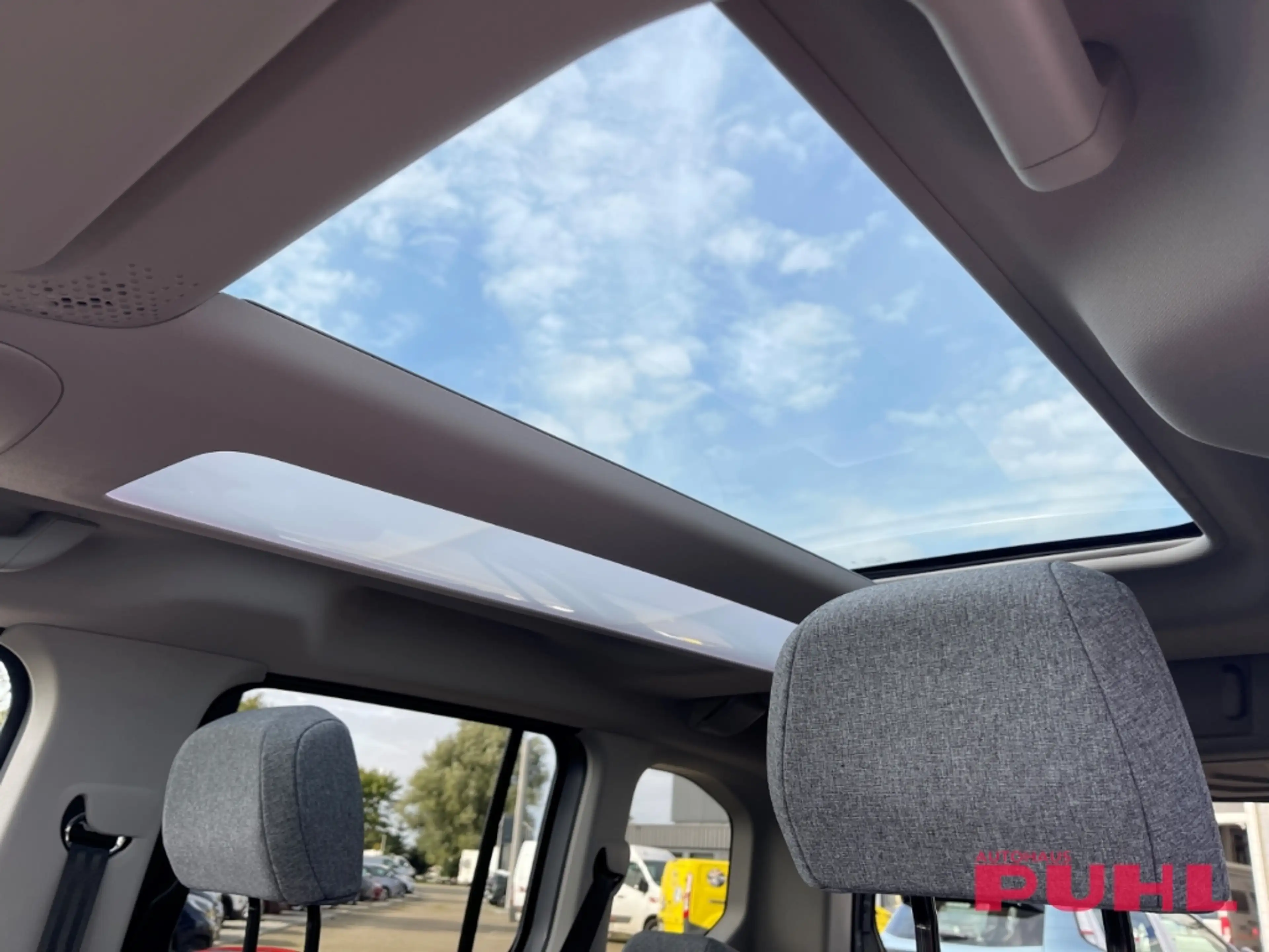 Citroen Berlingo 30 Jahre M Navi Digitales Cockpit Soundsystem LED — photo 5
