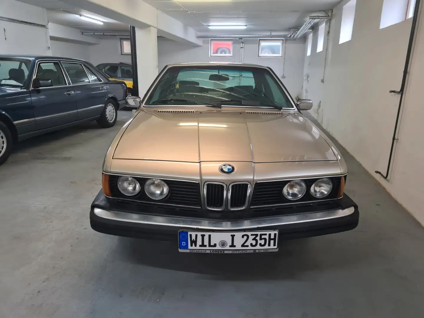 BMW 633 CSI Automatik Rost frei H Kenzeichen. Béžová - 2