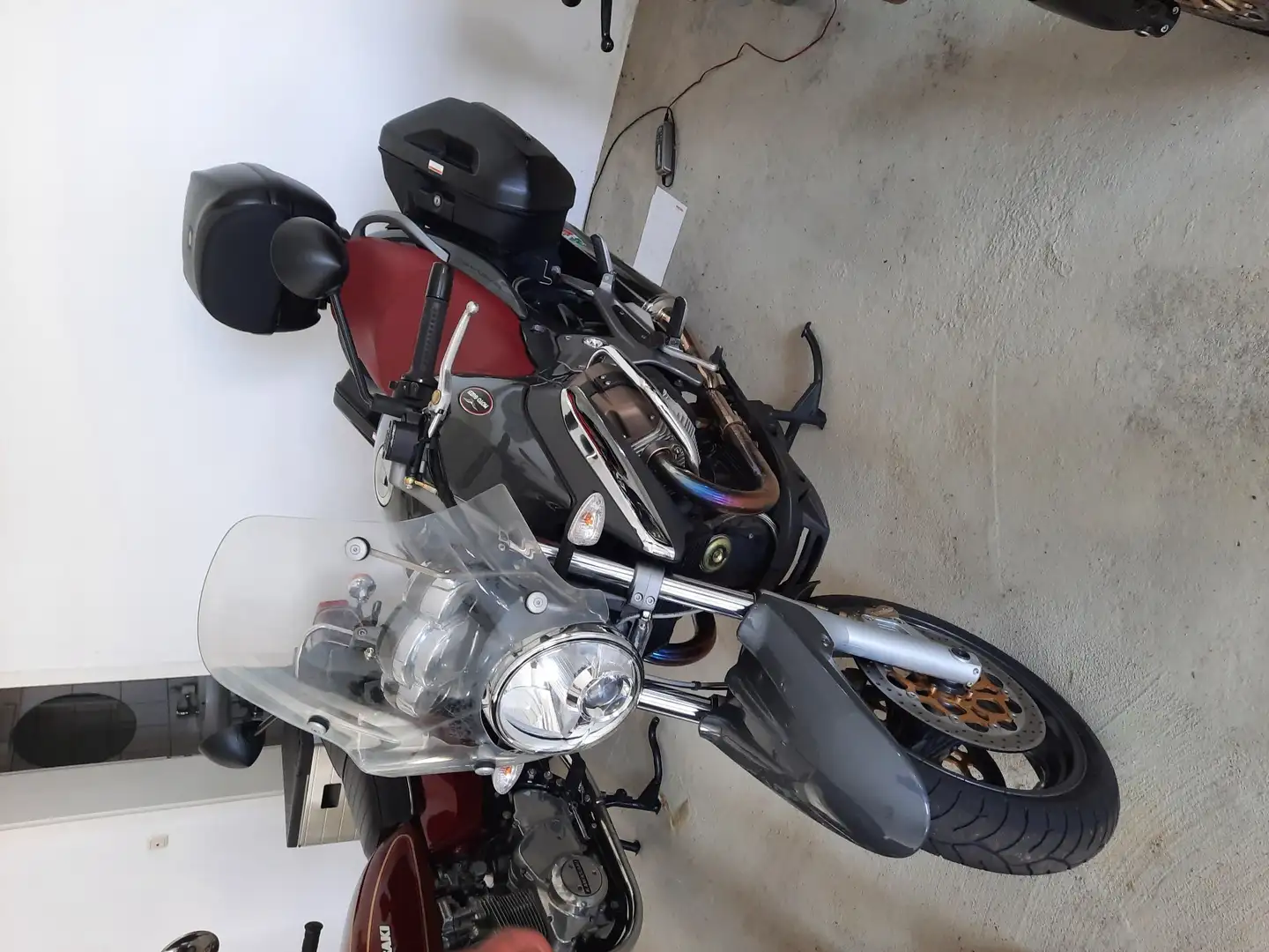 Moto Guzzi Breva 1100 Alle Koffer dabei. Mit ABS. Grey - 2